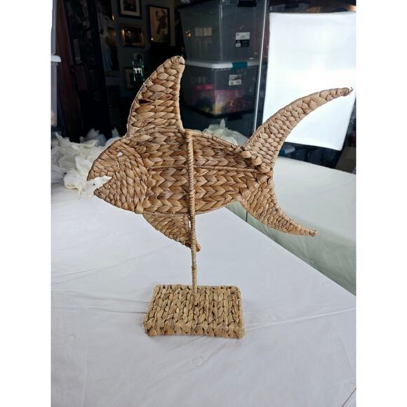 Woven Straw Fish EUC on Stand Table Decor Large Art Fun Fish Gift - Picture 3 of 17